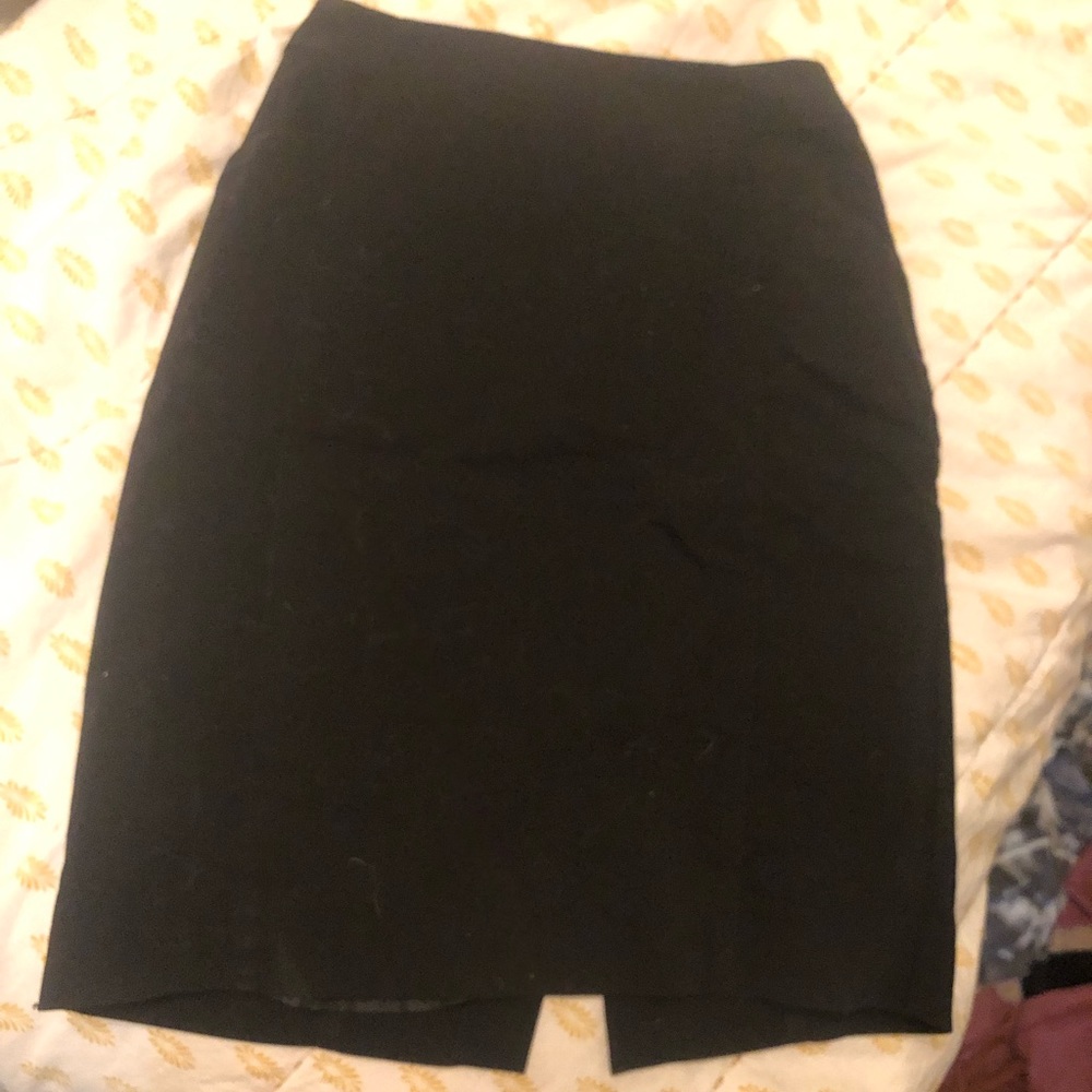 H&M pencil Skirt size 2 black